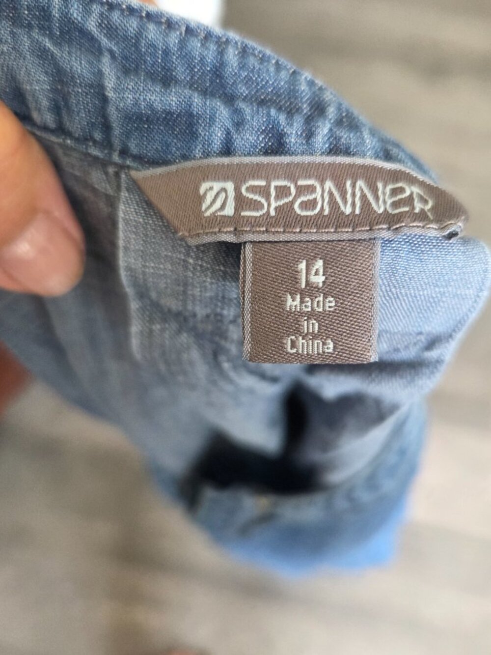 Spanner chambray dress elastic waist cap sleeves button down size 14 - Picture 7 of 7